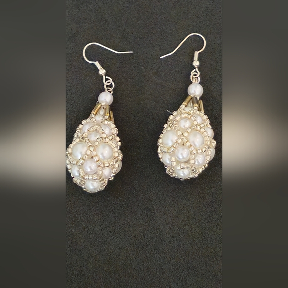 Hand Crafted Jewelry - Elegant women's earrings made of artificial pearls and beads, handcrafted